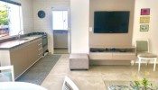 Lindo apartamento na quadra do mar, com 2 sutes.
