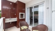 Apartamento dois dormitrios em Mariscal cond com 