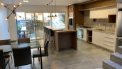 Triplex novo altssimo padro em Canto Grande