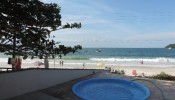Beira mar espetacular em Bombinhas!