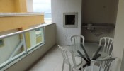 Cobertura duplex, com vista para o mar.