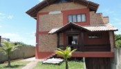 Beira mar em Mariscal com 5 sutes.