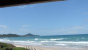 Beira mar em Mariscal com 5 sutes.