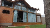 Linda casa em Canto Grande!