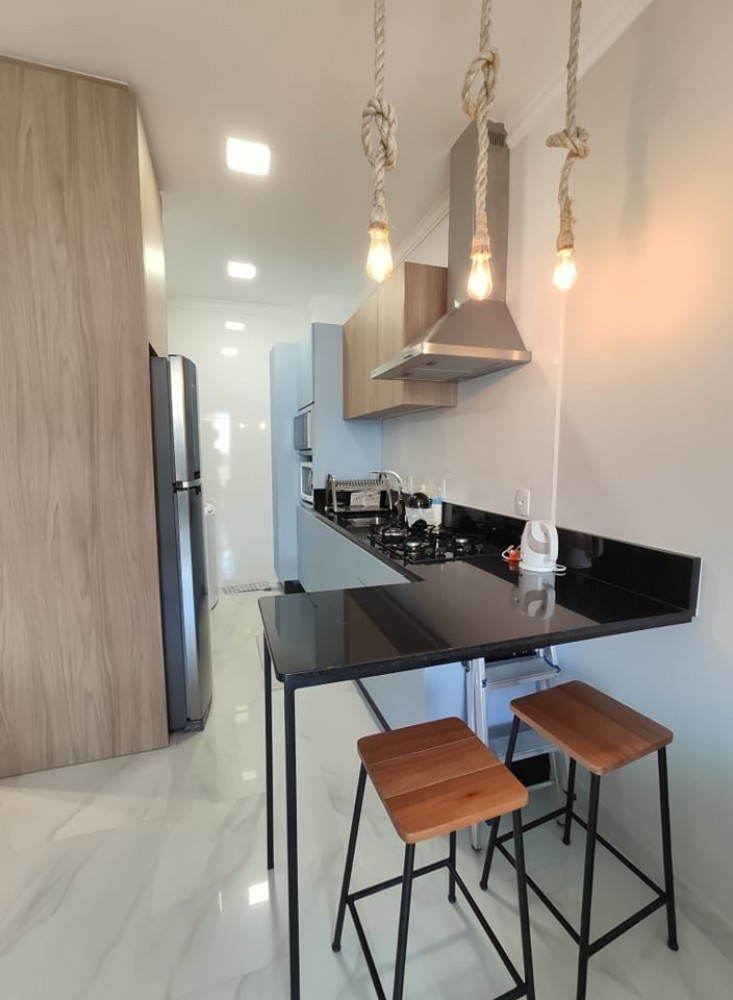 Apartamento de alto padro (condomnio com piscina