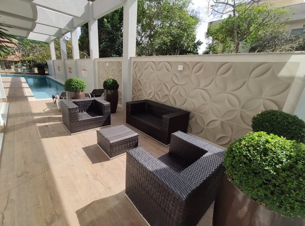 Apartamento de alto padro (condomnio com piscina