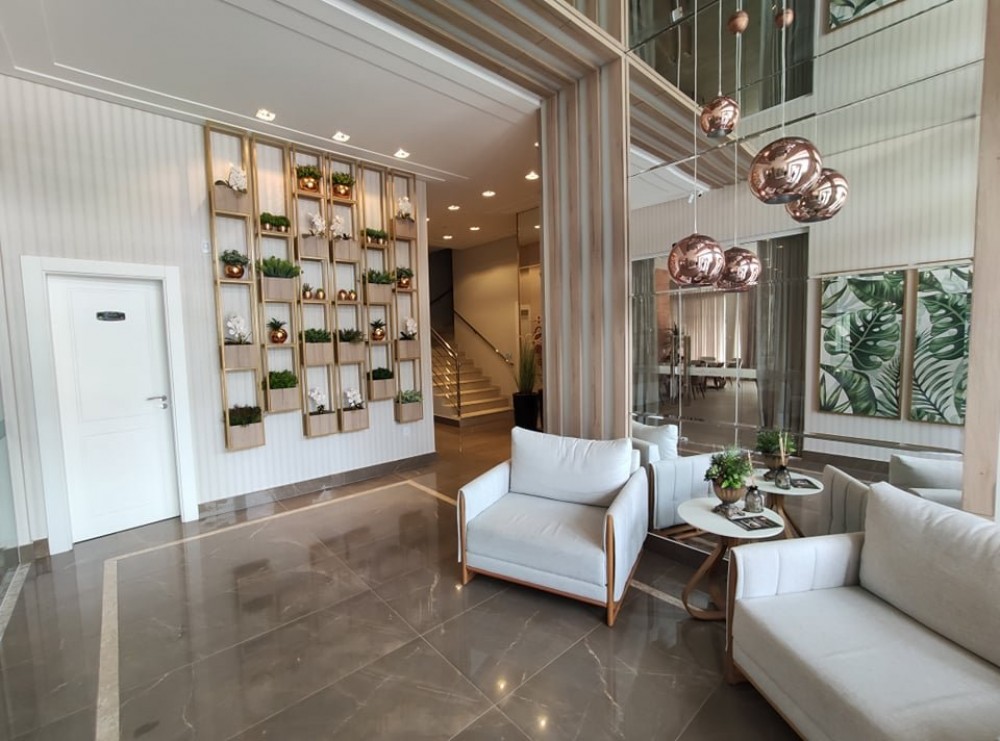 Apartamento de alto padro (condomnio com piscina