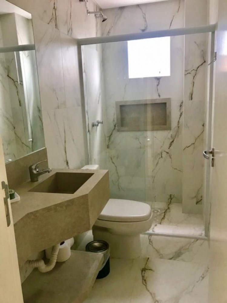 Apartamento de 3 sutes p na areia em Mariscal!