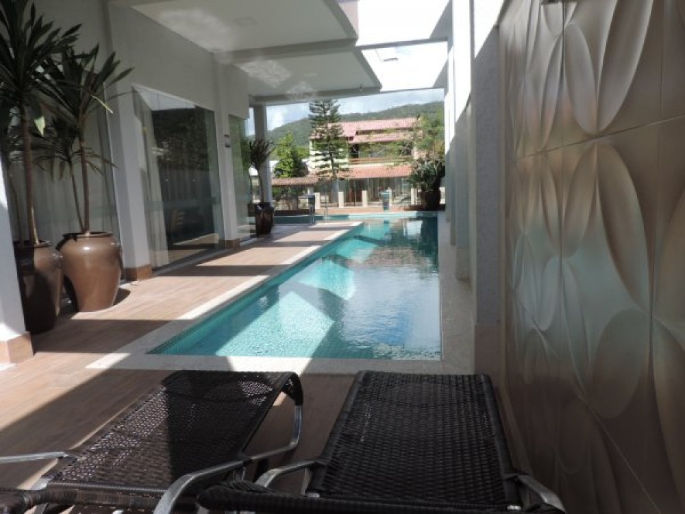 Lindo apartamento de 2 dormitrios em Mariscal