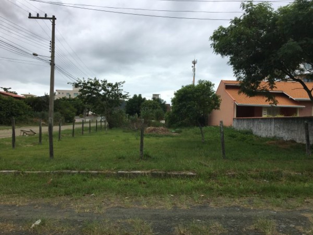 Terreno de esquina medindo 450 m tima localiza