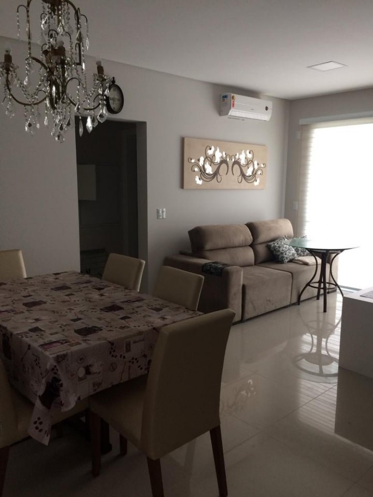 Apartamento novo com vista para o mar em Mariscal!