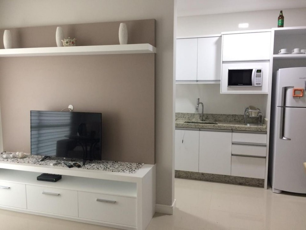 Apartamento novo com vista para o mar em Mariscal!