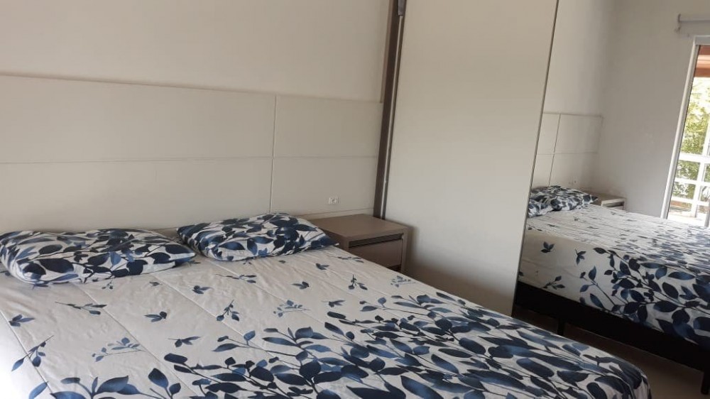 Sobrado prximo da praia em Canto Grande