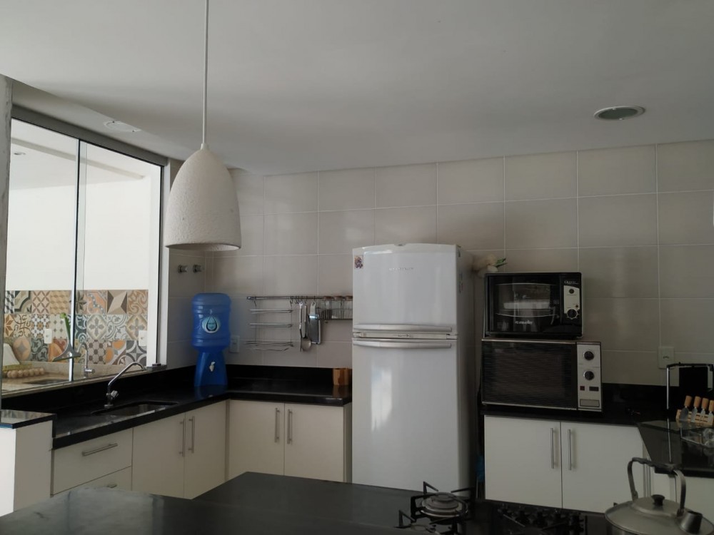 Casa com piscina em Mariscal!