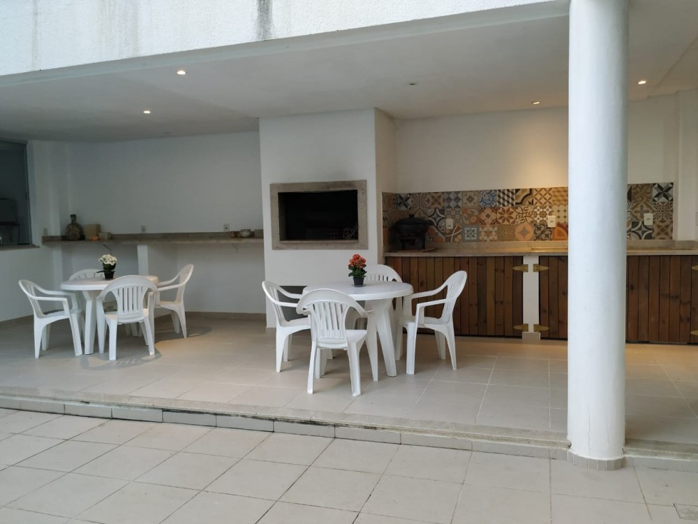 Casa com piscina em Mariscal!