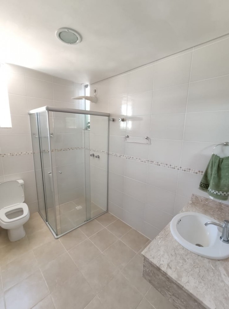 Casa com piscina em Mariscal!