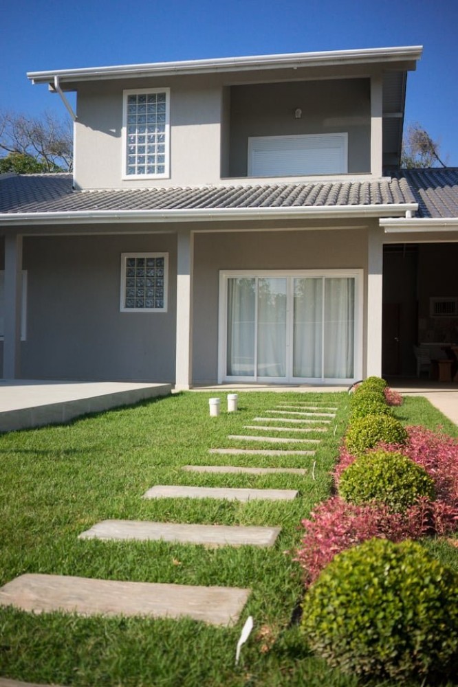 Casa nova com Piscina em Mariscal!