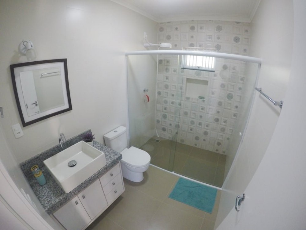 Casa nova com Piscina em Mariscal!