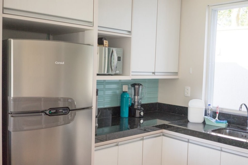 Casa nova com Piscina em Mariscal!