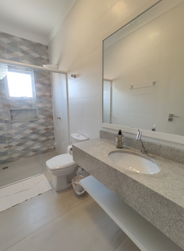 Sobrado novo em Mariscal!