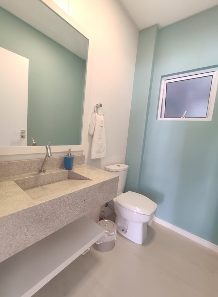 Sobrado novo em Mariscal!