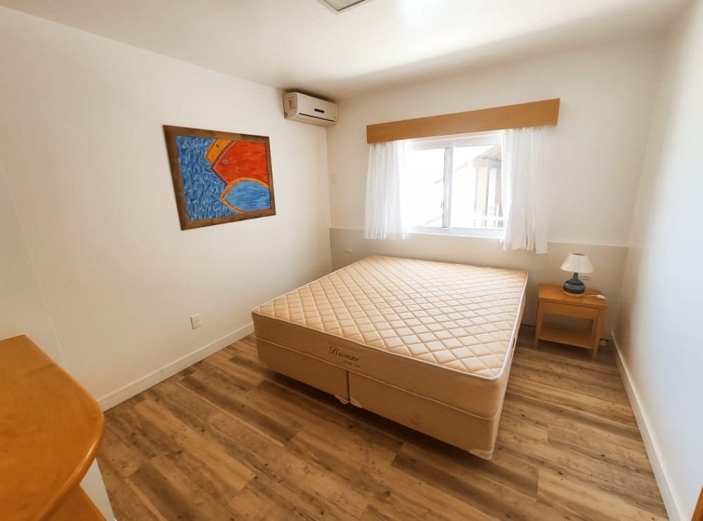 Casa Aconchegante  beira mar, 5 dormitrios.