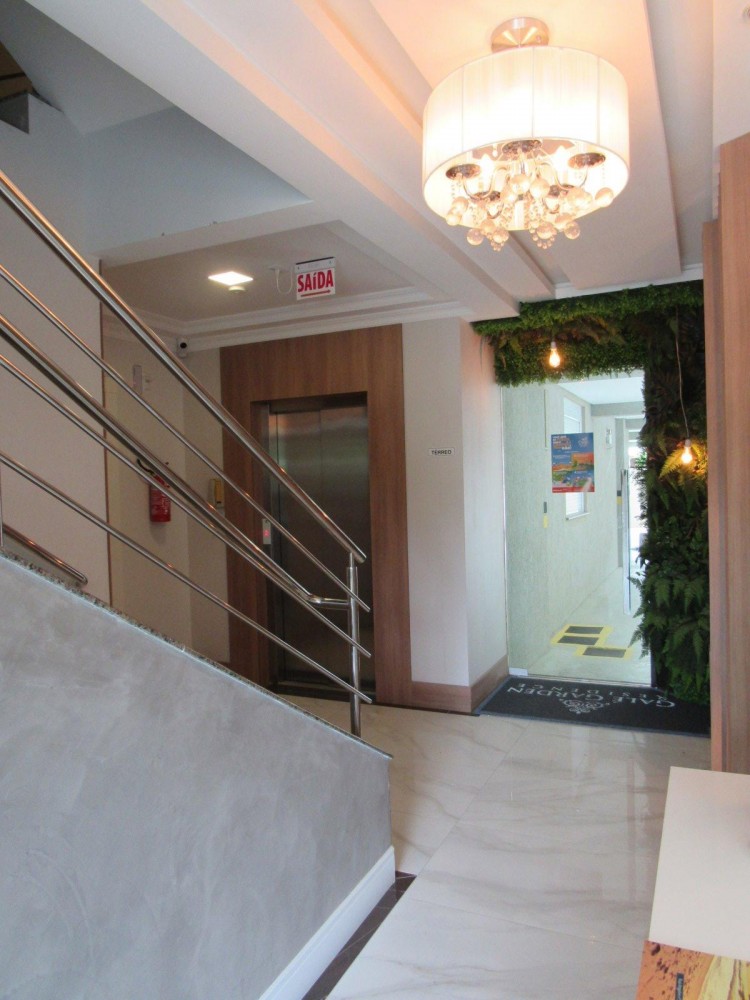 Apartamento alto padro,  200m do mar em Mariscal