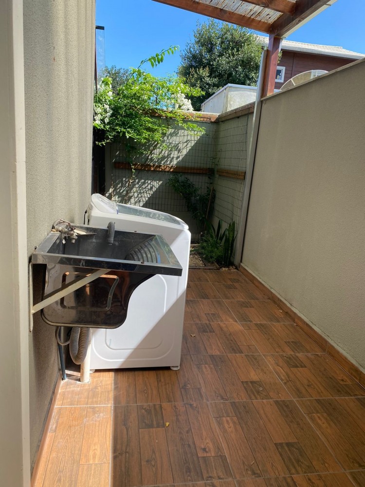 Lindo sobrado para a famlia em Mariscal