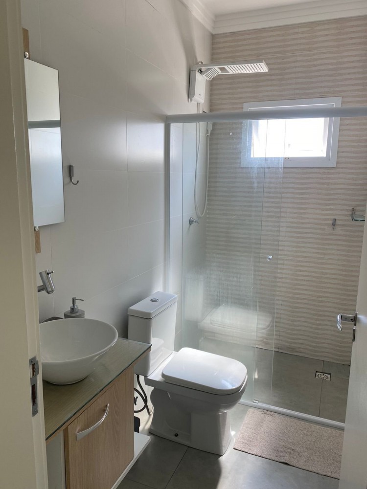 Lindo sobrado para a famlia em Mariscal