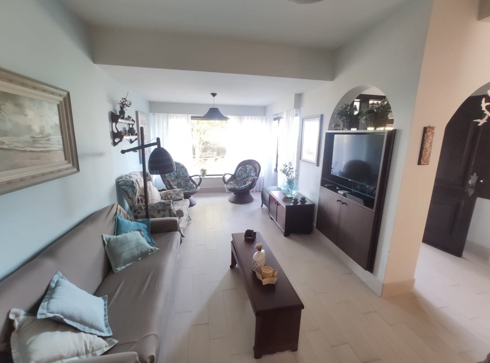 Casa impecvel na beira mar de Mariscal!