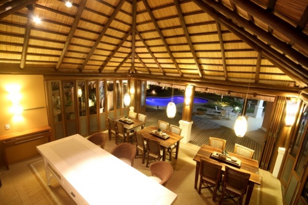 Casa alto padro com piscina!