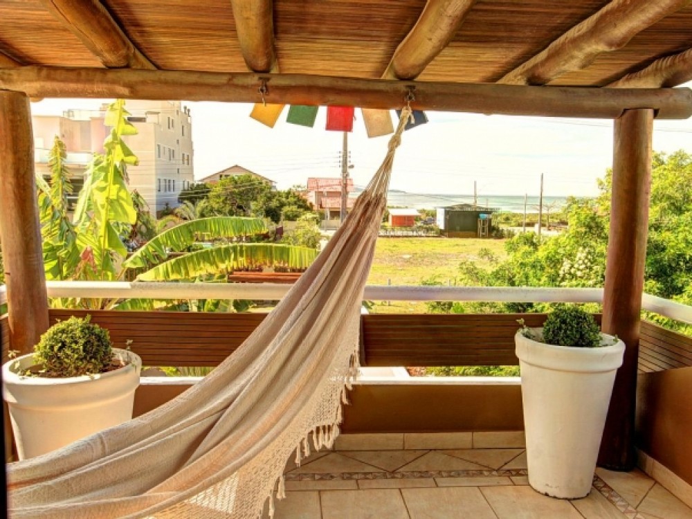 Casa alto padro com piscina!