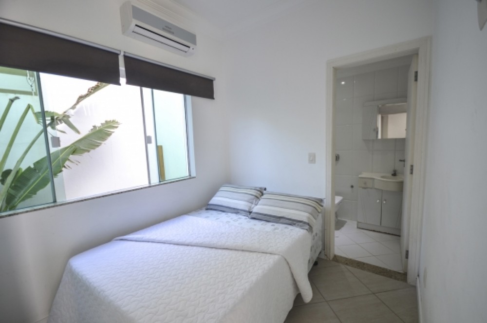 Casa c/ piscina em Mariscal!