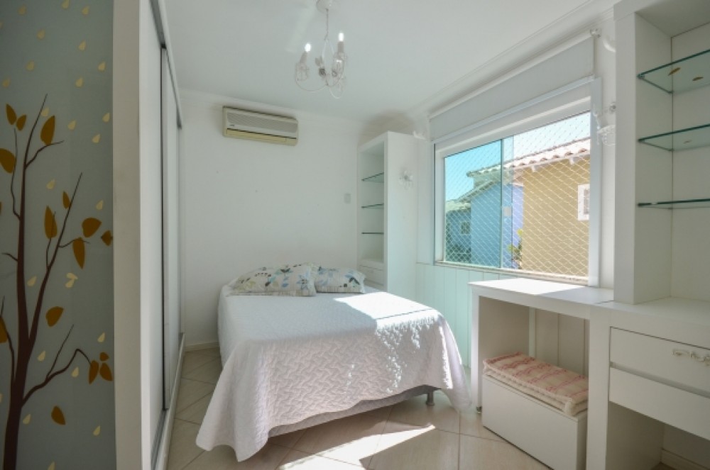 Casa c/ piscina em Mariscal!