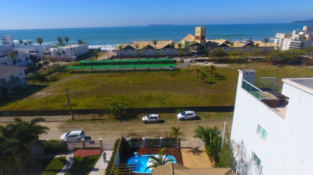 Casa c/ piscina em Mariscal!