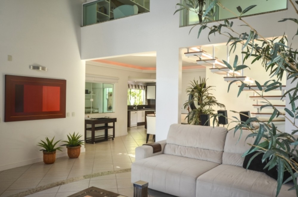 Casa c/ piscina em Mariscal!