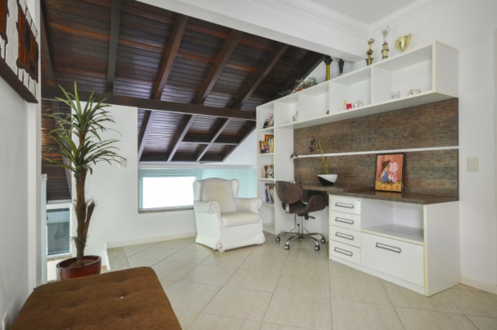 Casa c/ piscina em Mariscal!