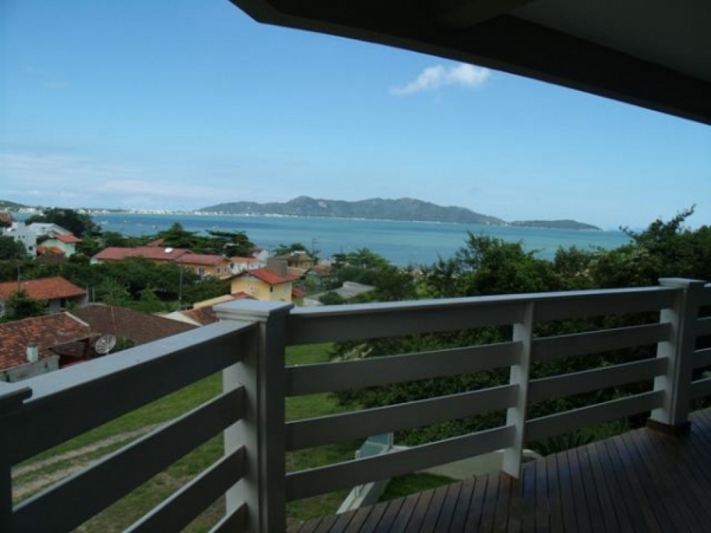 Casa c/ vista para o mar