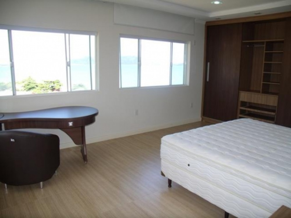 Casa c/ vista para o mar