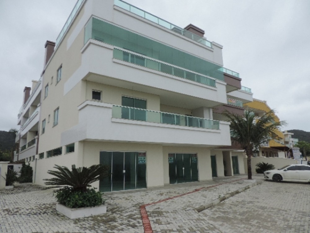 Apartamento alto padro em Mariscal