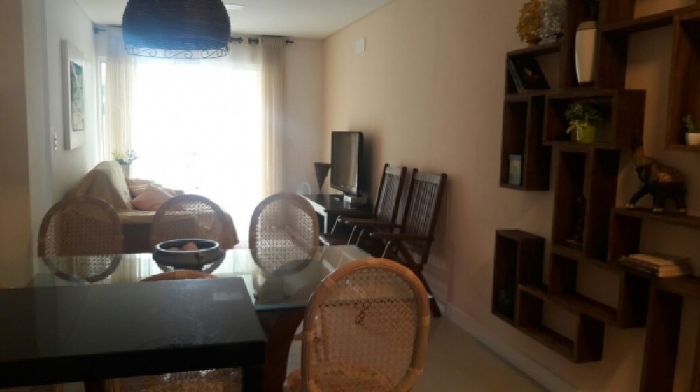 Apartamento alto padro em Mariscal