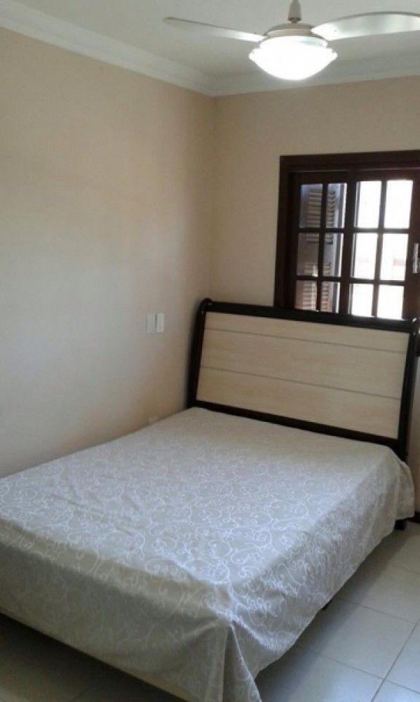 Linda casa em Mariscal!