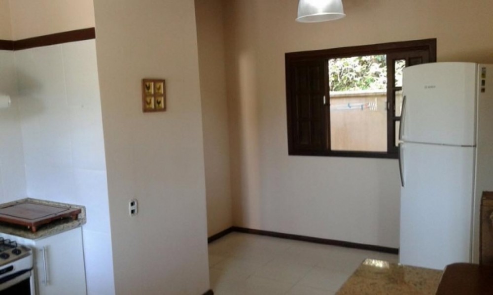 Linda casa em Mariscal!