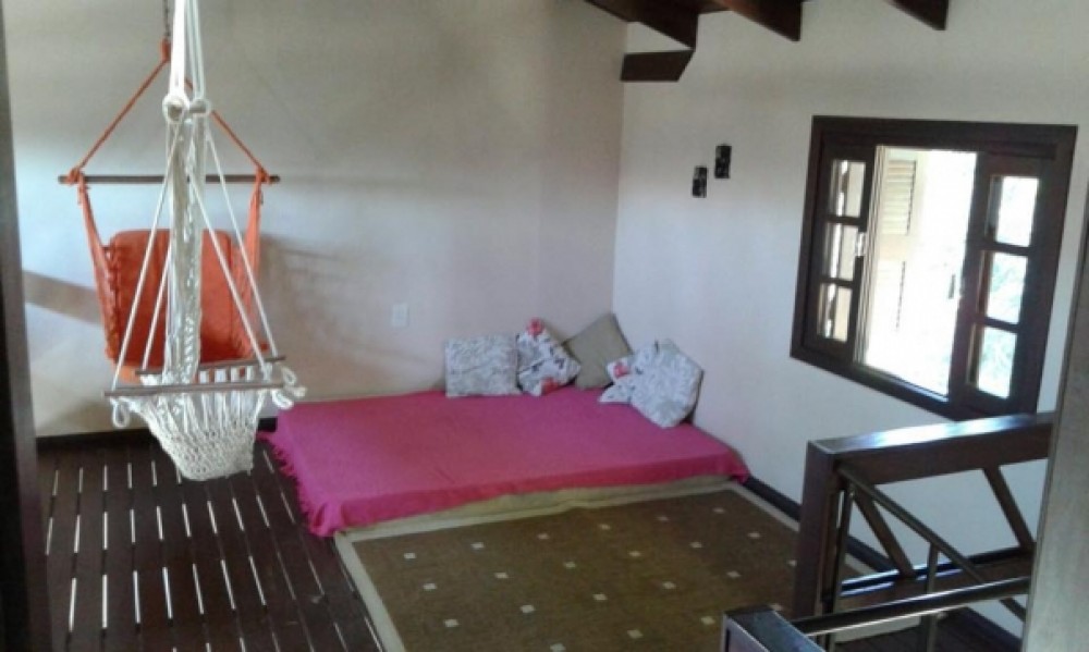 Linda casa em Mariscal!