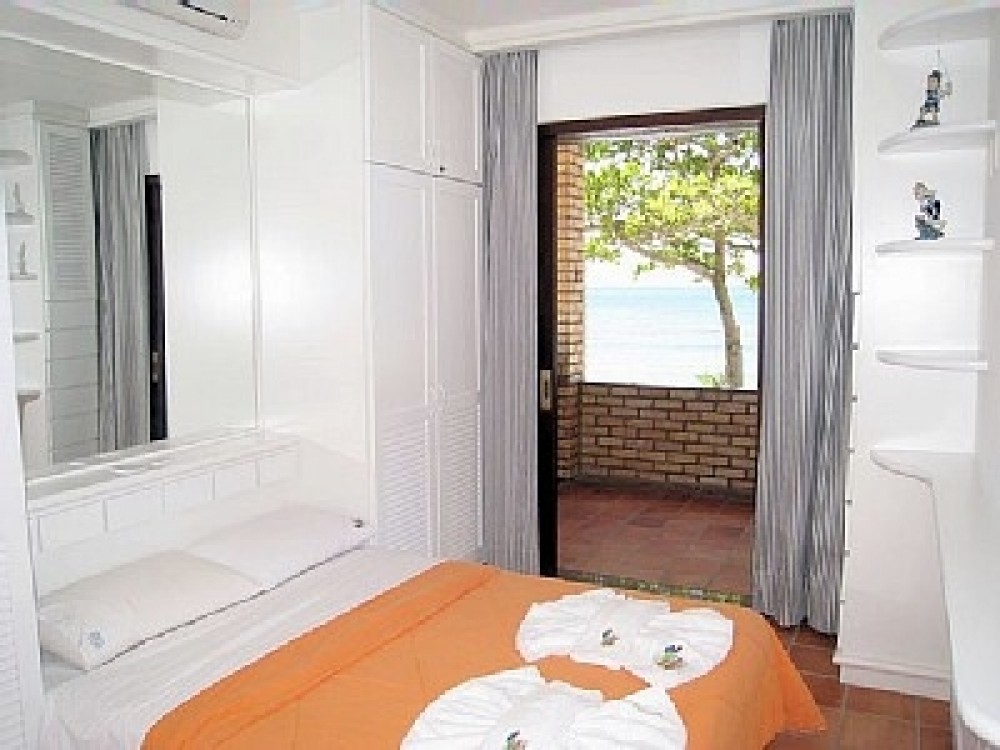 Casa alto padro 5 sutes frente ao mar