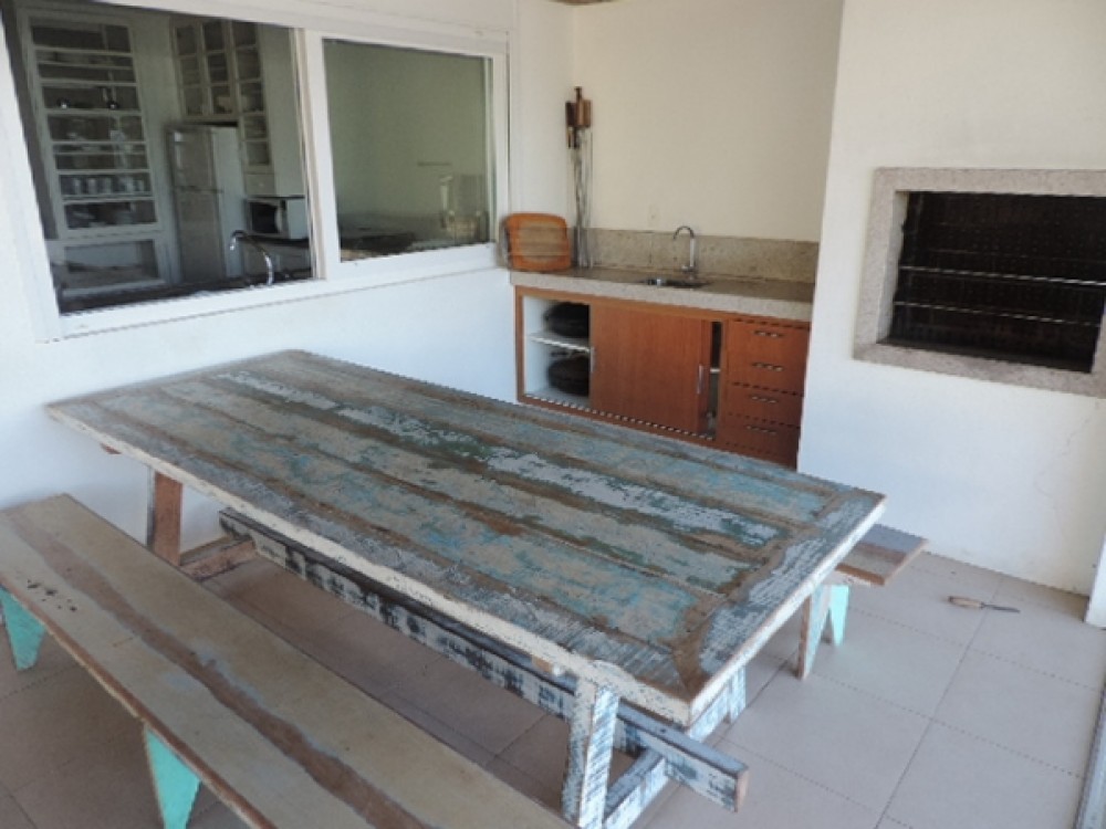 Beira mar espetacular em Bombinhas!