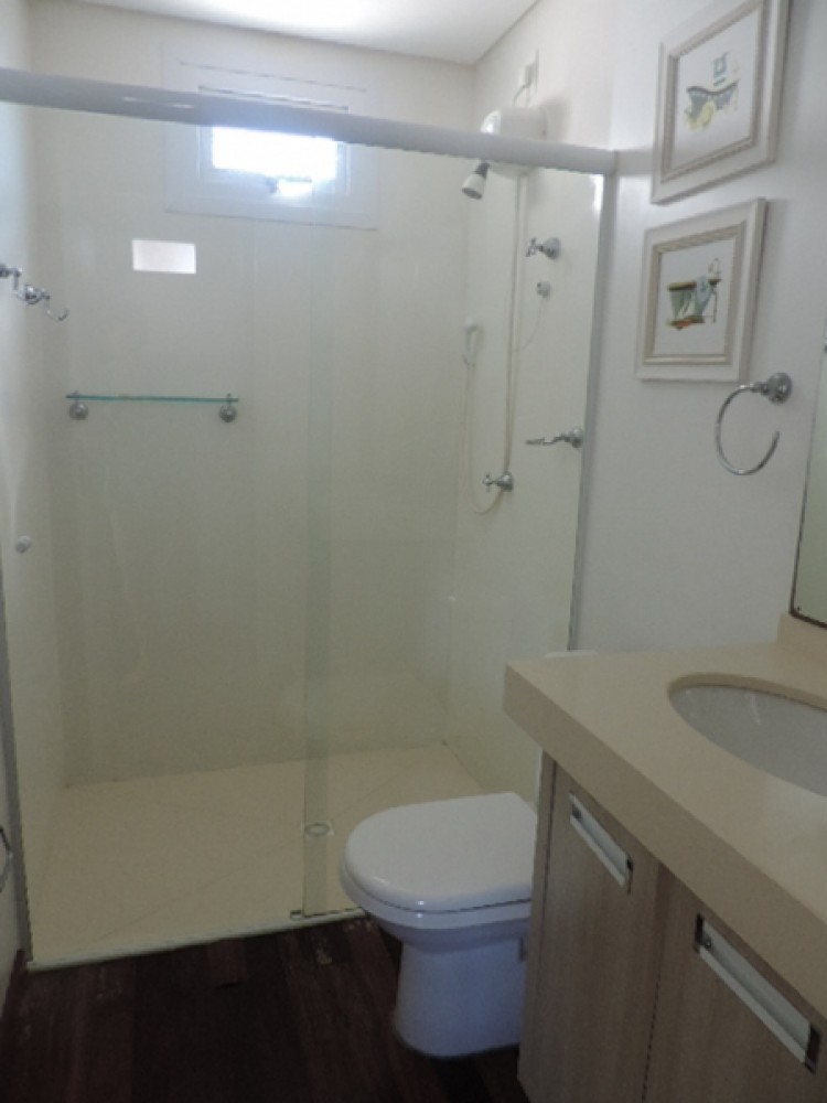 Beira mar espetacular em Bombinhas!