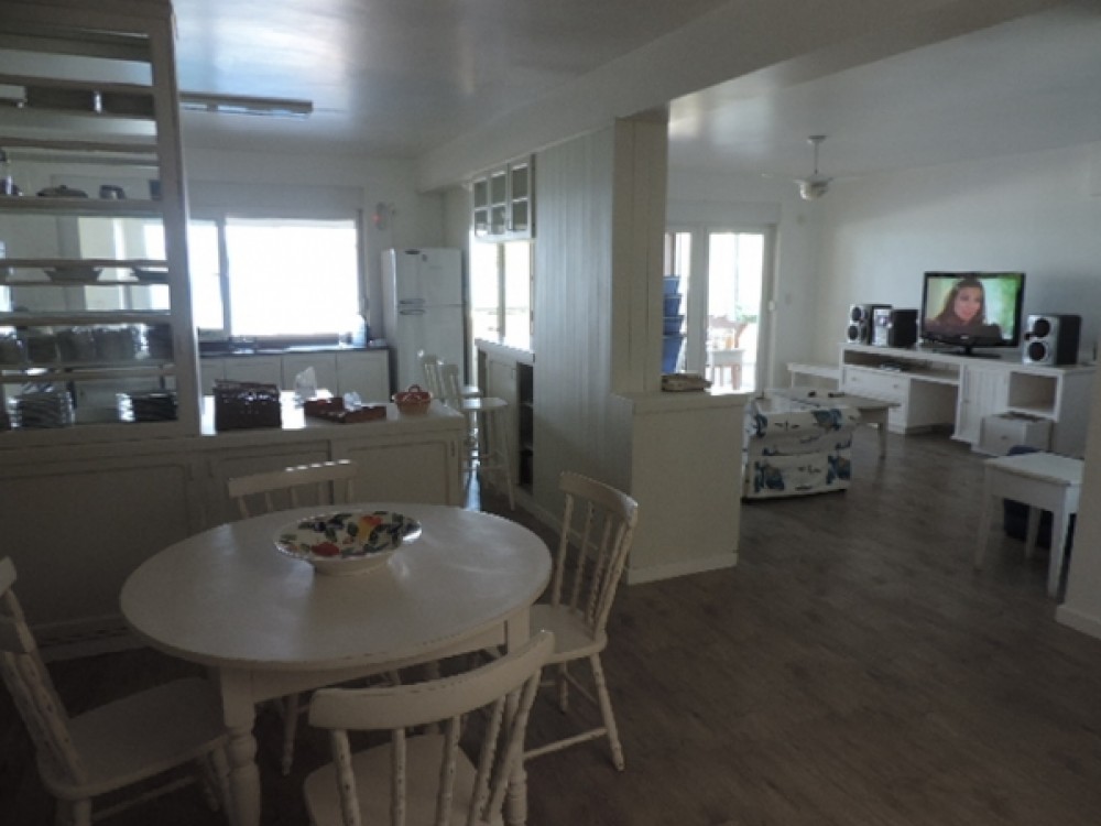 Beira mar espetacular em Bombinhas!