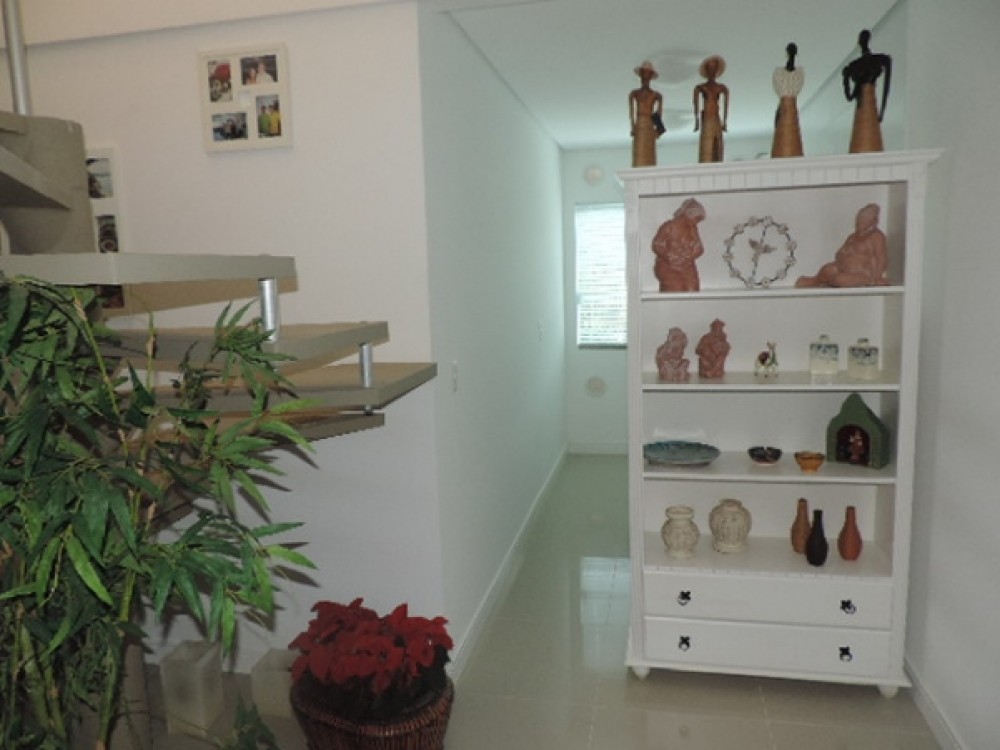 Cobertura com Piscina!