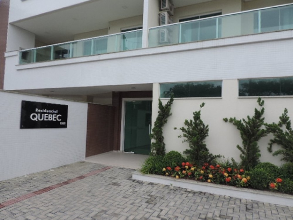 Cobertura com Piscina!